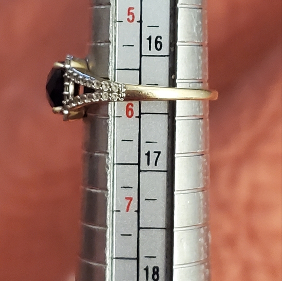 10k wg checkerboard cut sapphire/diamond ring - Picture 7 of 7